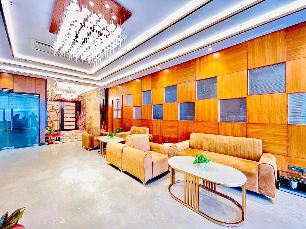 Hotel Ekas Lucknow Exterior foto