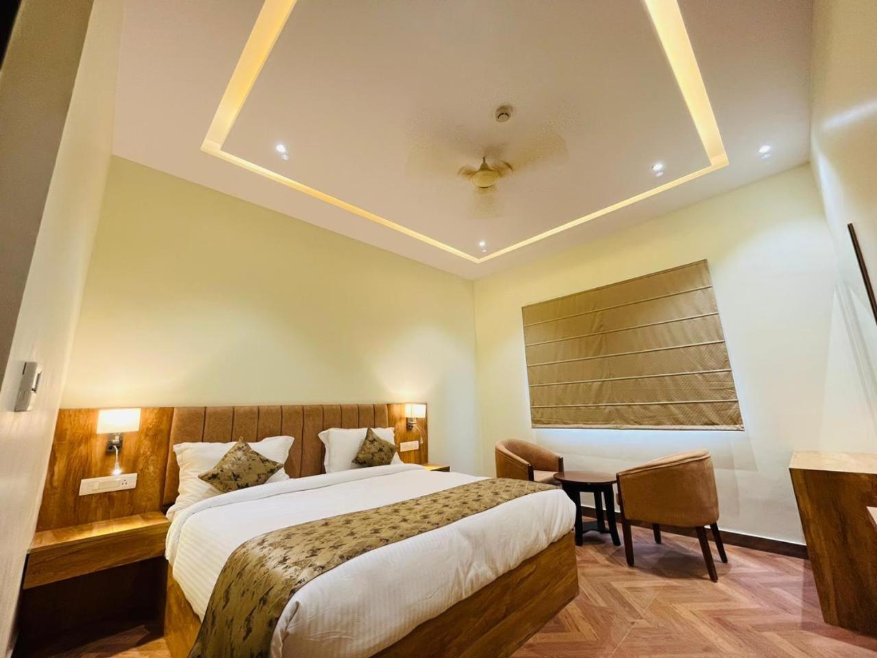 Hotel Ekas Lucknow Exterior foto